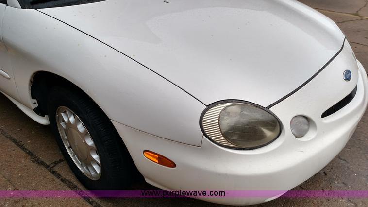 image for item K1248 1996 Ford Taurus LX