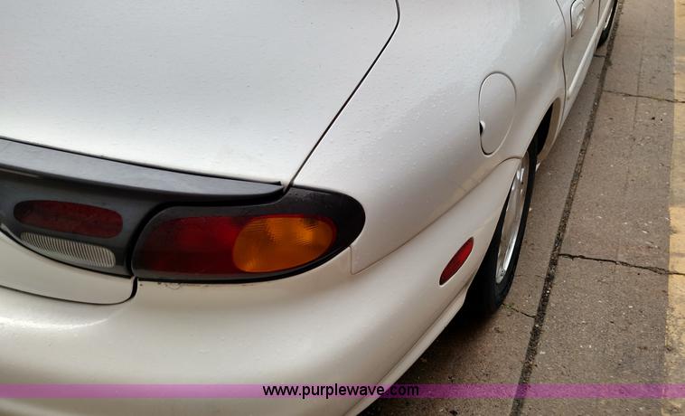 image for item K1248 1996 Ford Taurus LX