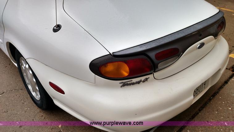image for item K1248 1996 Ford Taurus LX