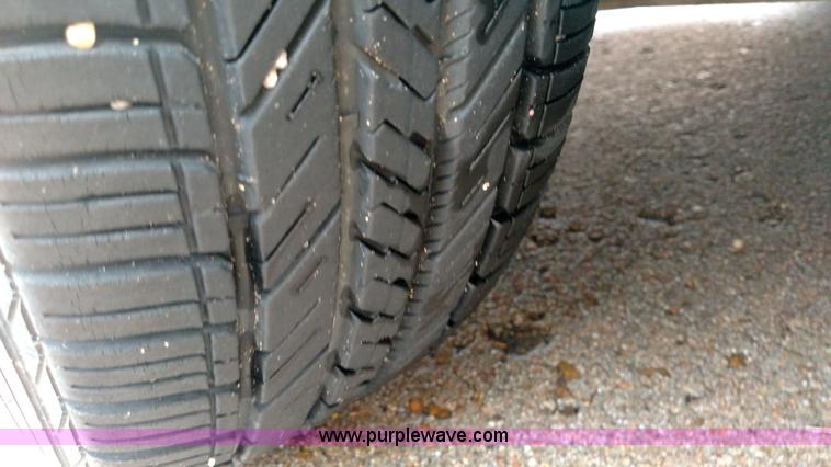 image for item K1248 1996 Ford Taurus LX