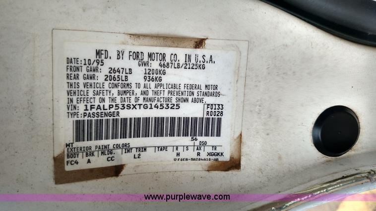 image for item K1248 1996 Ford Taurus LX