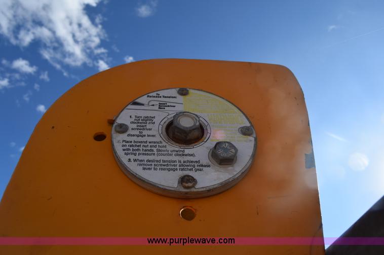 image for item K4827 1984 Ford F700 dump truck