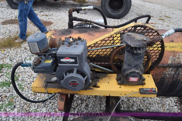 image for item K4904 Tack oil cart