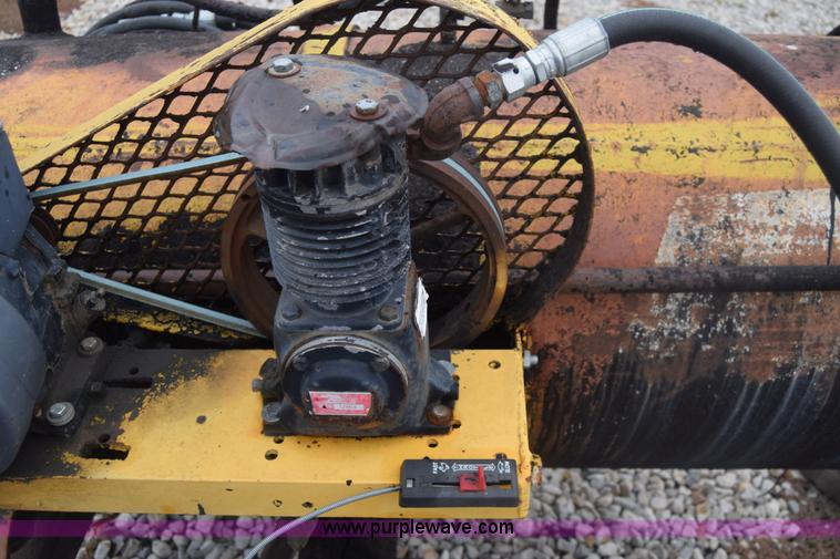 image for item K4904 Tack oil cart