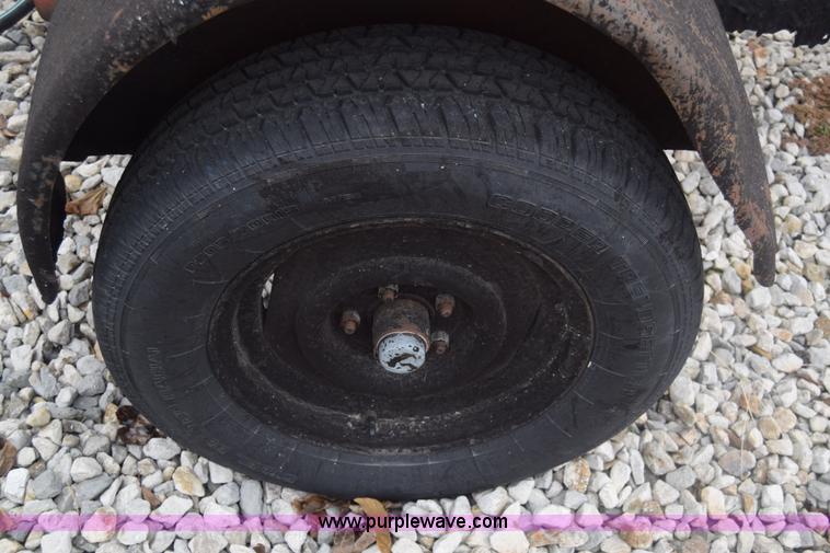 image for item K4904 Tack oil cart