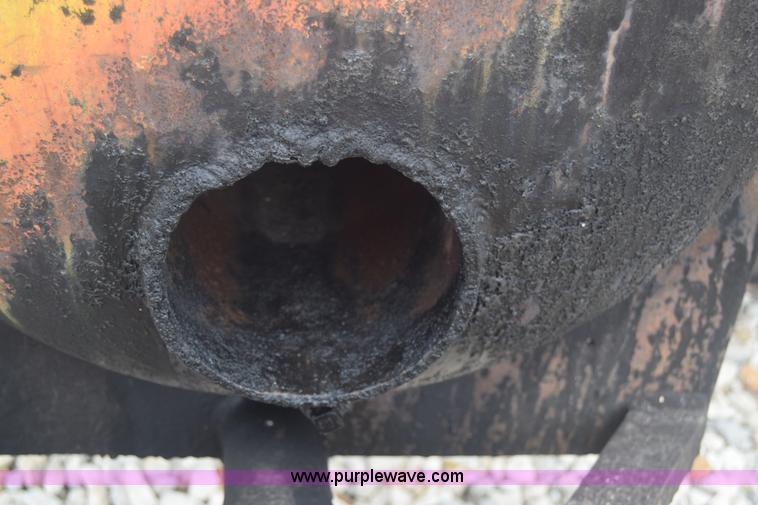 image for item K4904 Tack oil cart