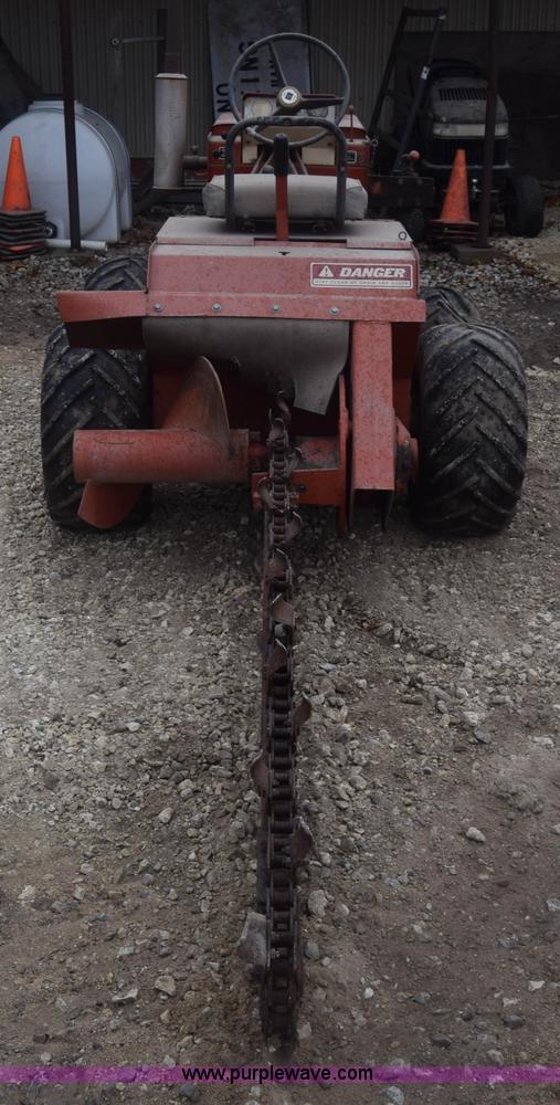 image for item K4906 Ditch Witch J20 trencher
