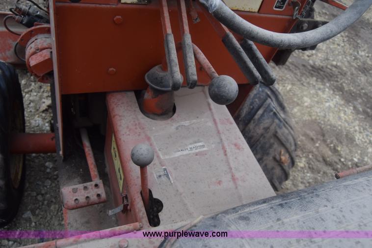 image for item K4906 Ditch Witch J20 trencher