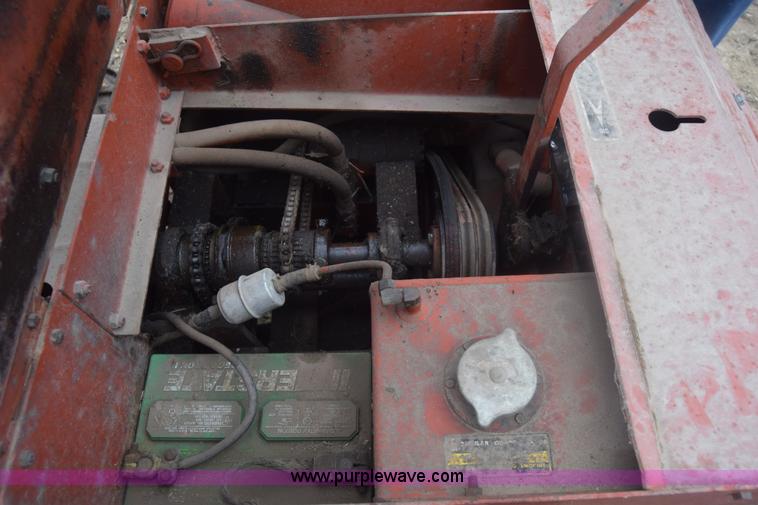 image for item K4906 Ditch Witch J20 trencher