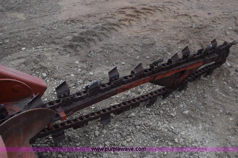 image for item K4906 Ditch Witch J20 trencher