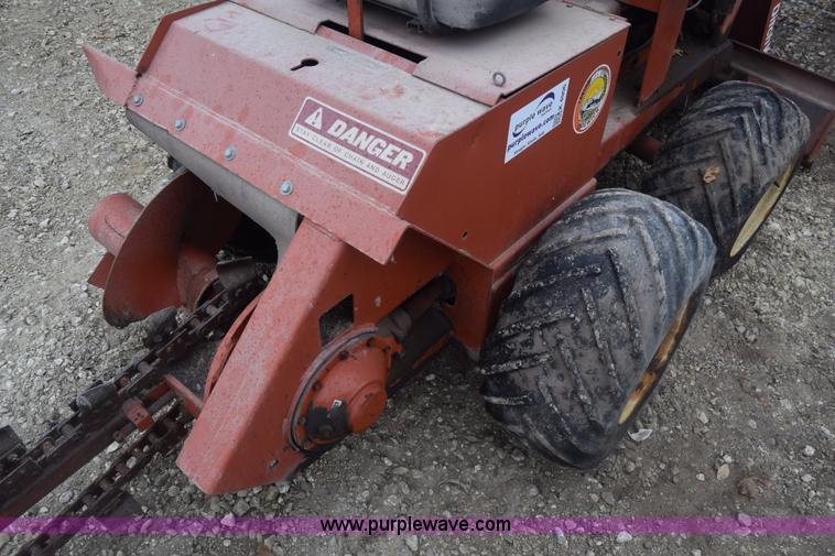 image for item K4906 Ditch Witch J20 trencher