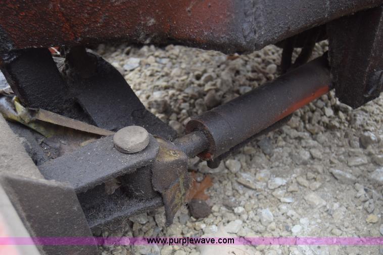 image for item K4906 Ditch Witch J20 trencher