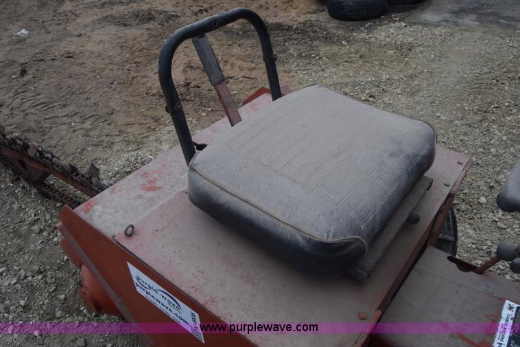 image for item K4906 Ditch Witch J20 trencher