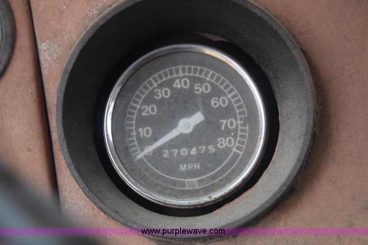 image for item K4908 1975 Ford 8000 Water tanker truck