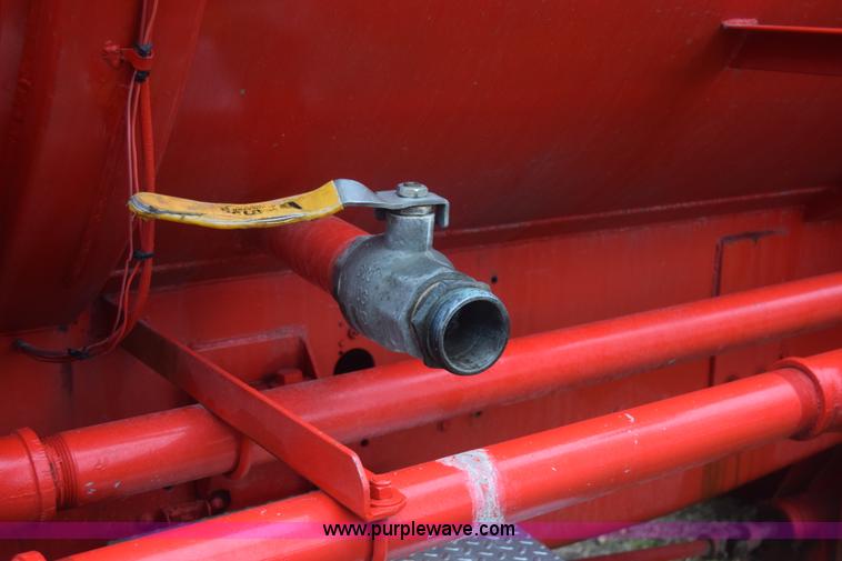 image for item K4908 1975 Ford 8000 Water tanker truck