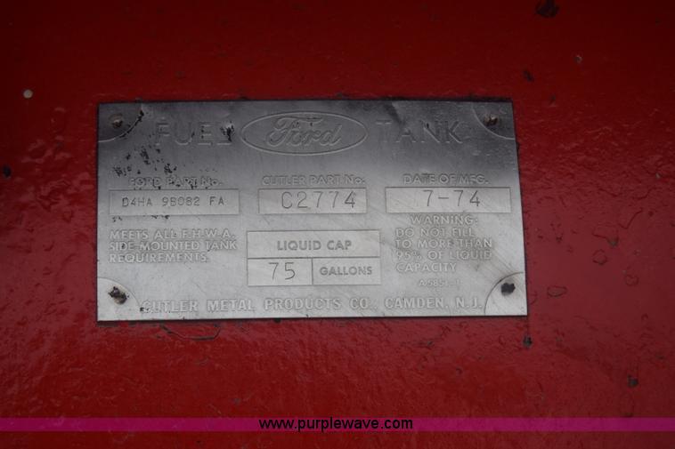 image for item K4908 1975 Ford 8000 Water tanker truck