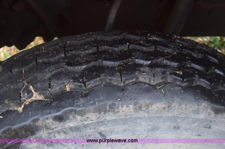 image for item K4908 1975 Ford 8000 Water tanker truck