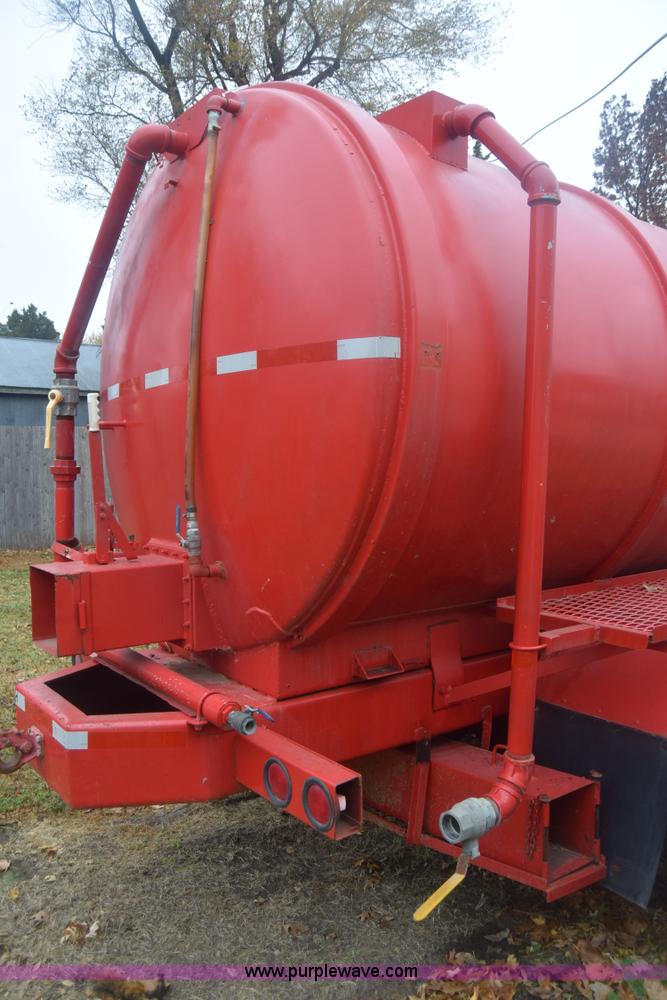 image for item K4908 1975 Ford 8000 Water tanker truck