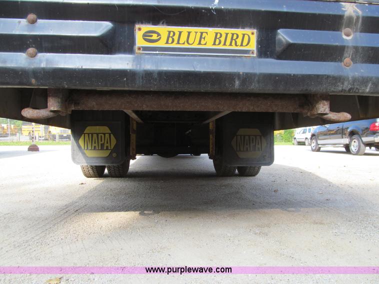 image for item K6252 2003 International 3800 school bus