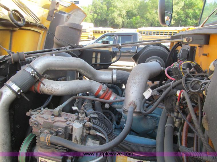 image for item K6252 2003 International 3800 school bus