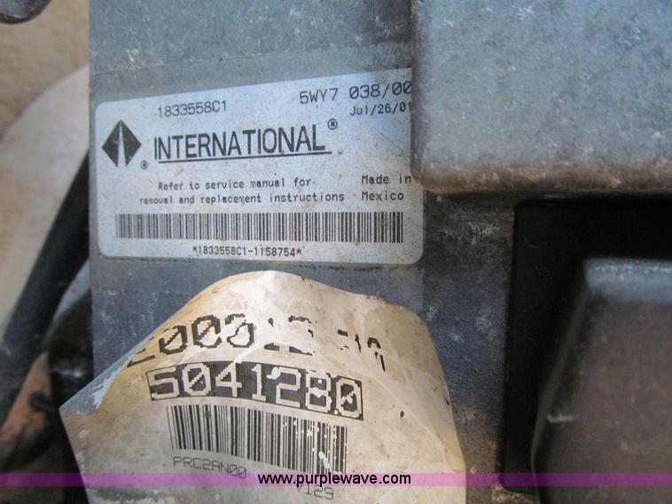 image for item K6252 2003 International 3800 school bus