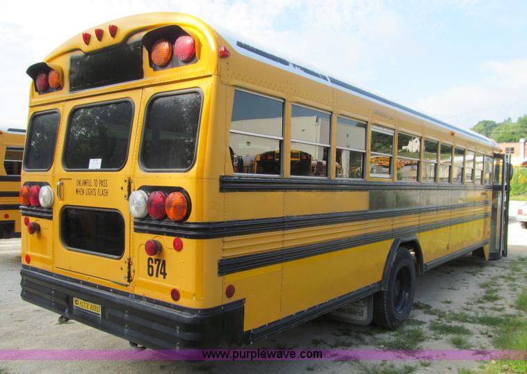 image for item K6256 2003 International 3800 school bus