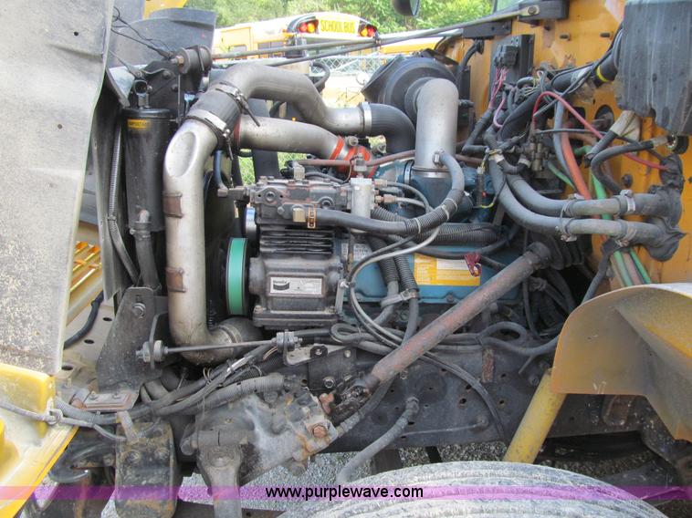 image for item K6256 2003 International 3800 school bus