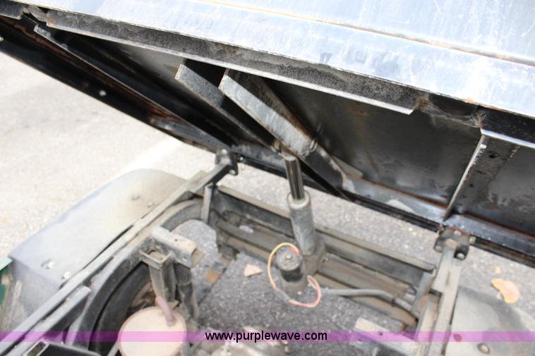 image for item L2425 Ez-go Workhorse golf cart