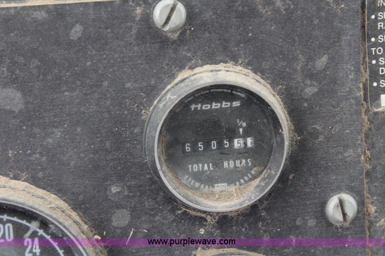 image for item L2427 Ag-Chem AG-Gator 2004 self-propelled applicator