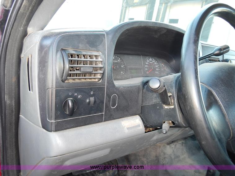 image for item L3510 2006 Ford F250 Super Duty SuperCab pickup truck