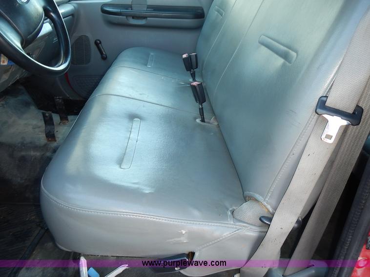 image for item L3510 2006 Ford F250 Super Duty SuperCab pickup truck