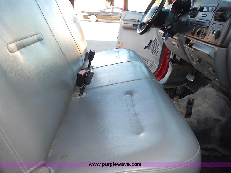 image for item L3510 2006 Ford F250 Super Duty SuperCab pickup truck