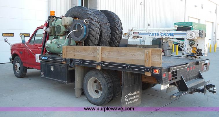 image for item L3511 1997 Ford F350 XL flatbed pickup truck with crane