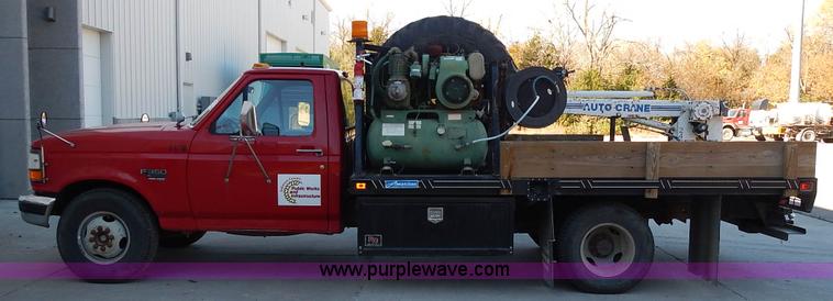 image for item L3511 1997 Ford F350 XL flatbed pickup truck with crane