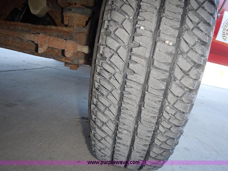 image for item L3511 1997 Ford F350 XL flatbed pickup truck with crane