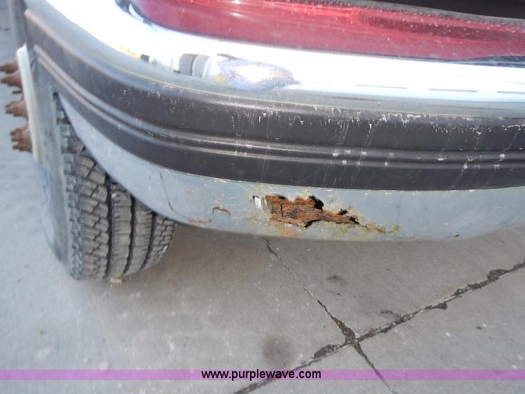 image for item L3511 1997 Ford F350 XL flatbed pickup truck with crane