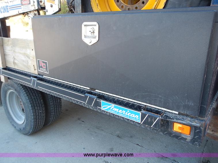 image for item L3511 1997 Ford F350 XL flatbed pickup truck with crane