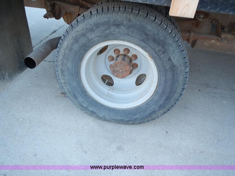 image for item L3511 1997 Ford F350 XL flatbed pickup truck with crane