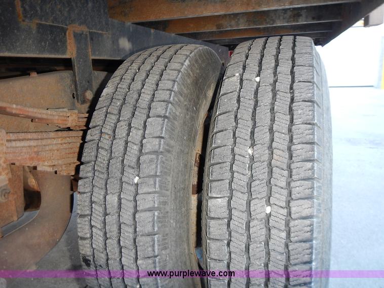 image for item L3511 1997 Ford F350 XL flatbed pickup truck with crane