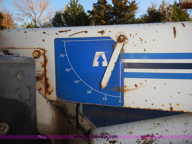 image for item L3511 1997 Ford F350 XL flatbed pickup truck with crane