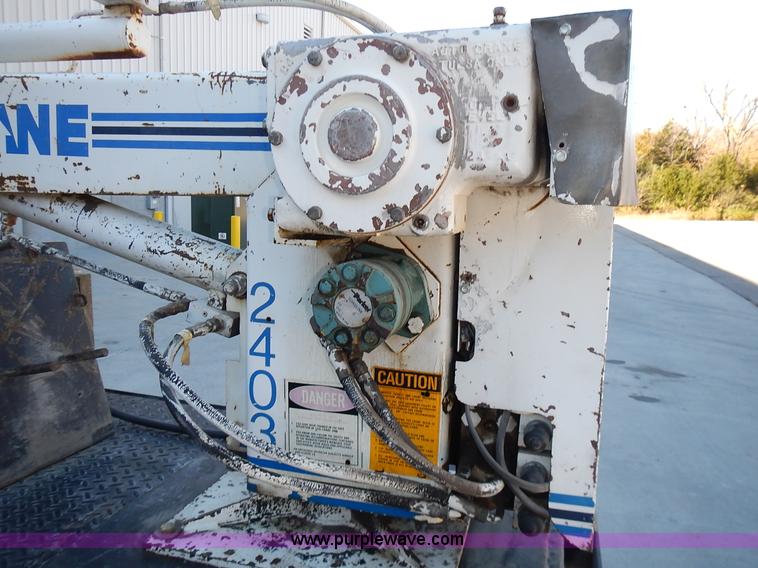 image for item L3511 1997 Ford F350 XL flatbed pickup truck with crane