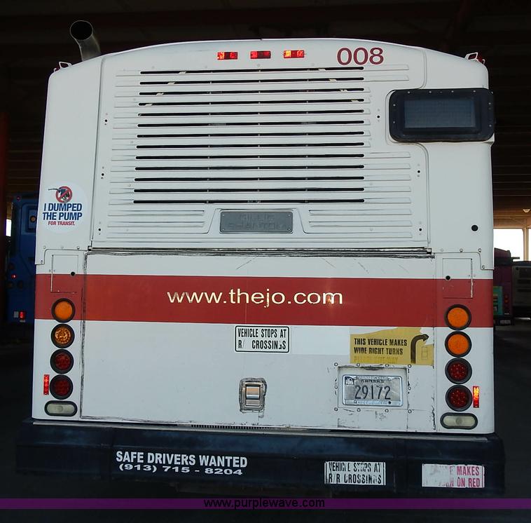 image for item L3512 1996 Gillig Phantom shuttle bus