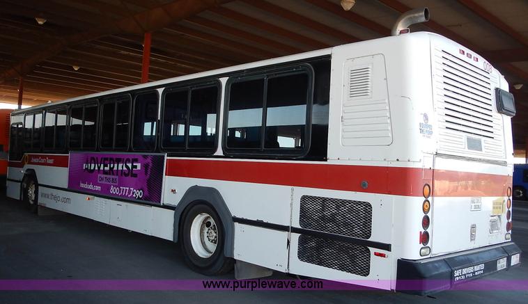 image for item L3512 1996 Gillig Phantom shuttle bus