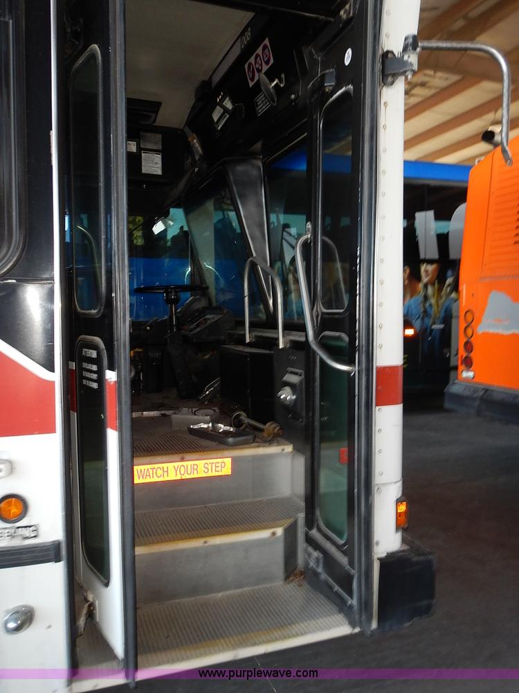 image for item L3512 1996 Gillig Phantom shuttle bus