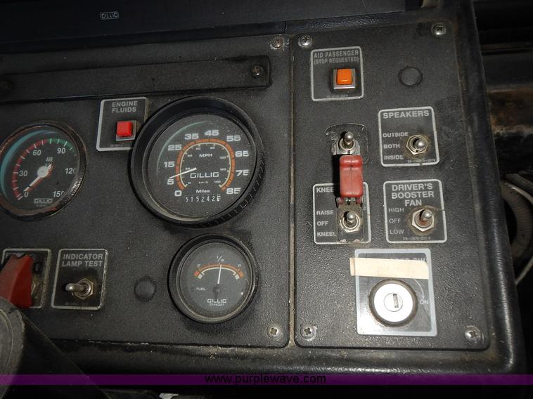 image for item L3512 1996 Gillig Phantom shuttle bus