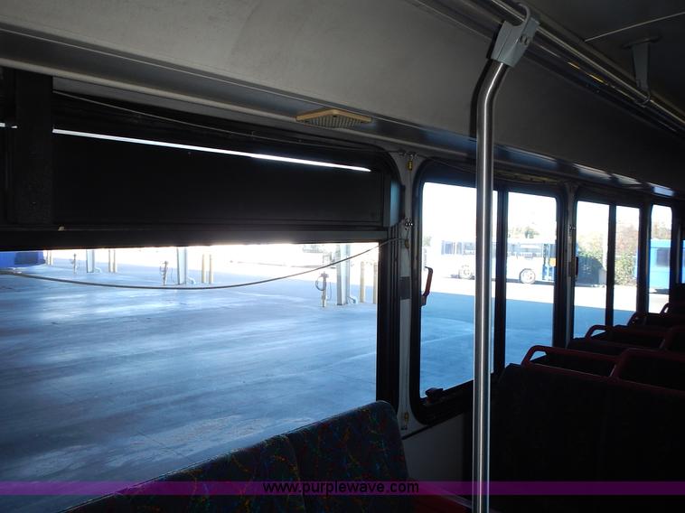image for item L3512 1996 Gillig Phantom shuttle bus
