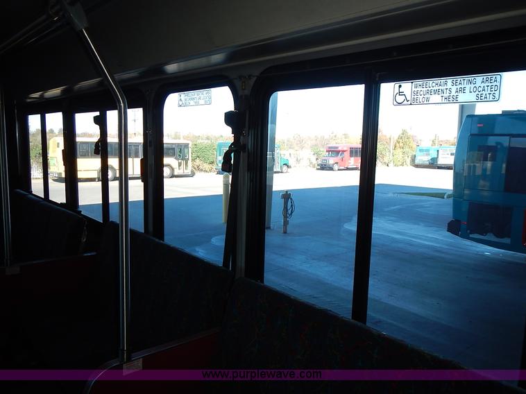 image for item L3512 1996 Gillig Phantom shuttle bus