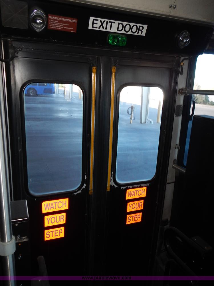 image for item L3512 1996 Gillig Phantom shuttle bus