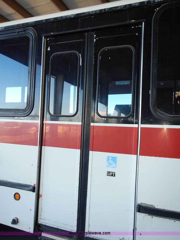 image for item L3512 1996 Gillig Phantom shuttle bus