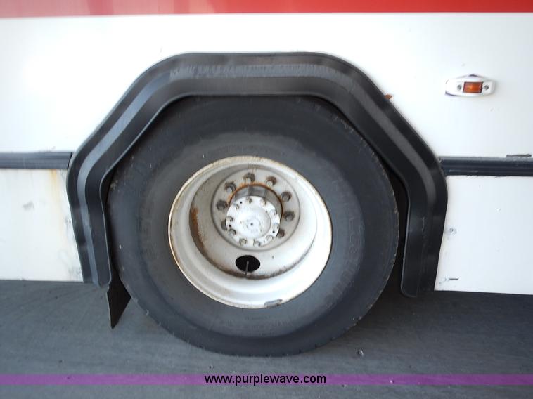 image for item L3512 1996 Gillig Phantom shuttle bus